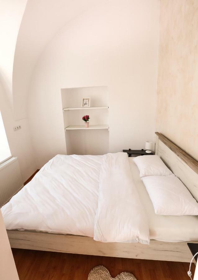 Serenity House Apartments ซีบิว ภายนอก รูปภาพ
