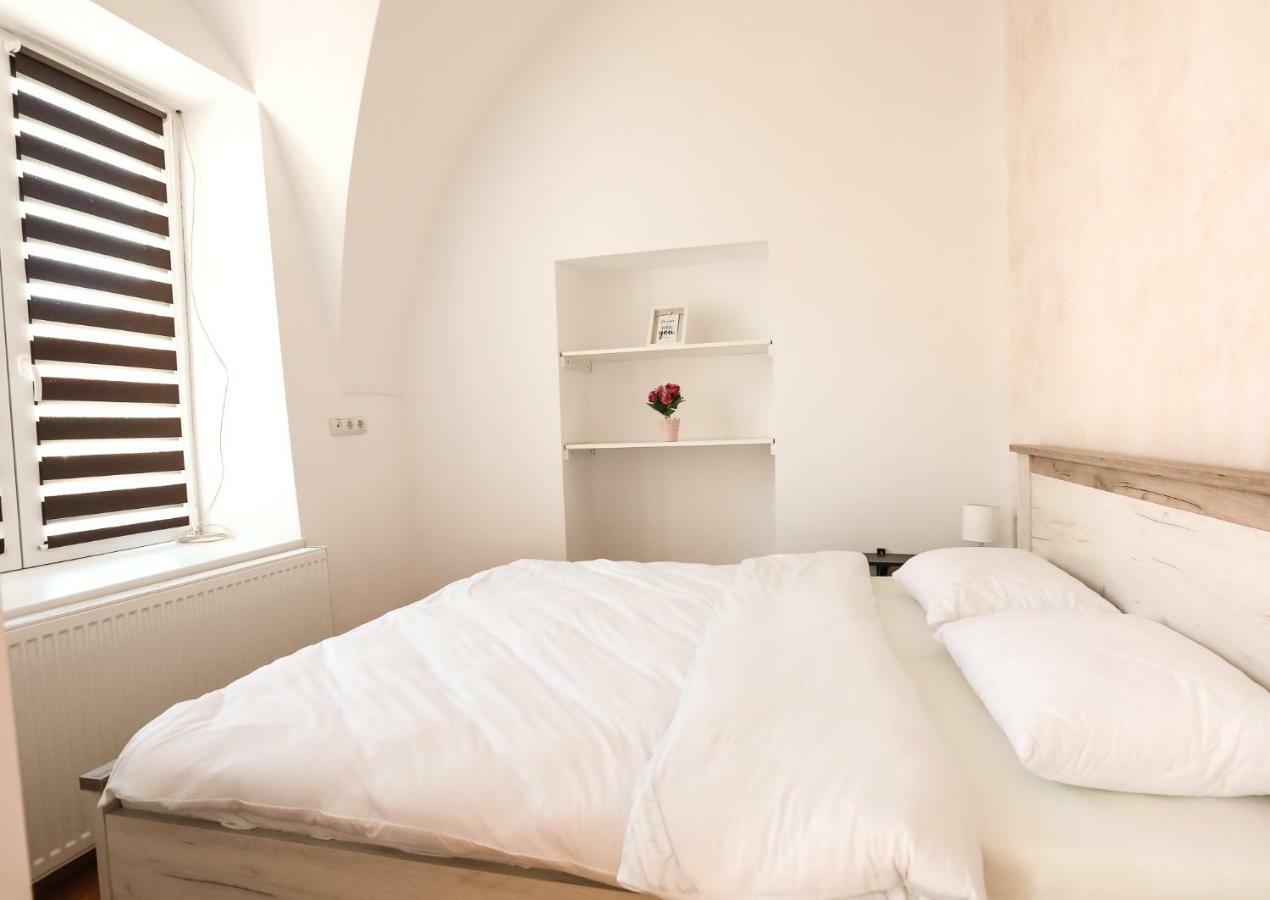 Serenity House Apartments ซีบิว ภายนอก รูปภาพ
